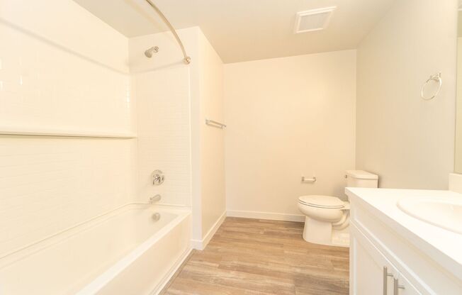 3 beds, 2 baths, 1,360 sqft, $999, Unit 702 Room 2 Bed A