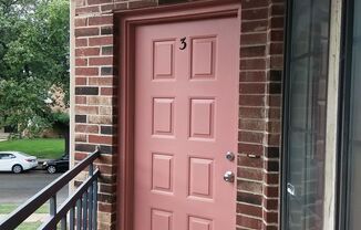 Must see! 1 Bed 1 Bath Condo in Lakewood Village!