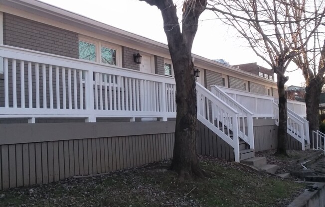 Belmont-Vandy-Music Row Area.  Washer&Dryer.