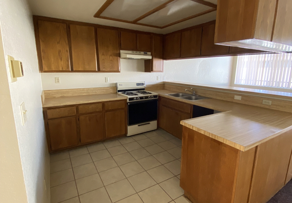 4063 W 130 ST