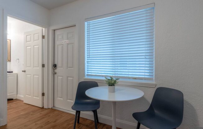 1 bed, 2 baths, 600 sqft, $1,495, Unit B1