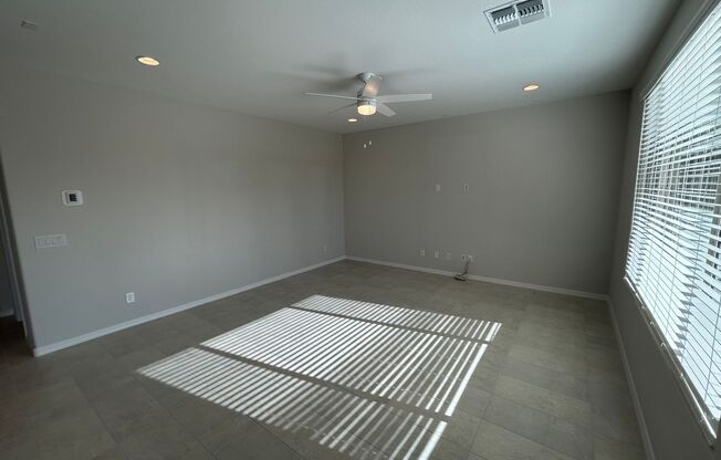 17619 W SAN JUAN AVE