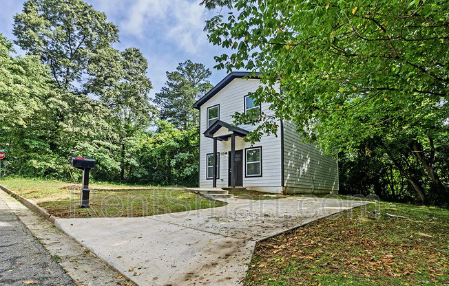 114 EMILY ST