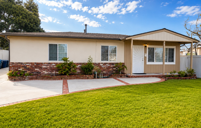 Beautiful 4 bedroom 2.5 bath house