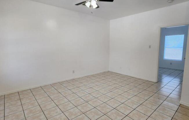 1702 W. Craig Pl