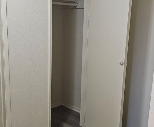 2 beds, 2 baths, 900 sqft, $2,600, Unit 230