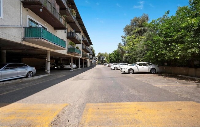 1 bed, 1 bath, 683 sqft, $2,450, Unit E118