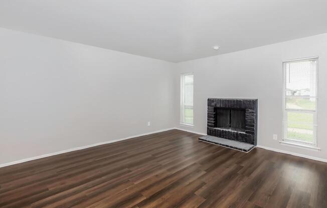 3 beds, 2 baths, 1,362 sqft, $1,381