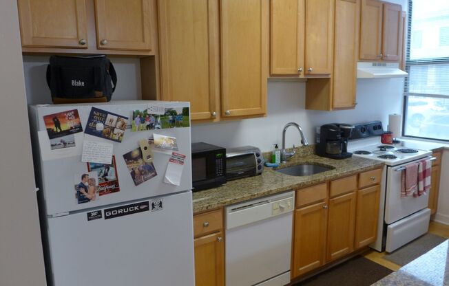 2 beds, 2 baths, 1,000 sqft, $2,095, Unit 104