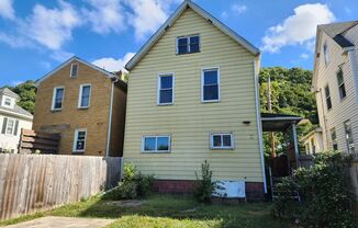 3 beds, 1 bath, $1,295