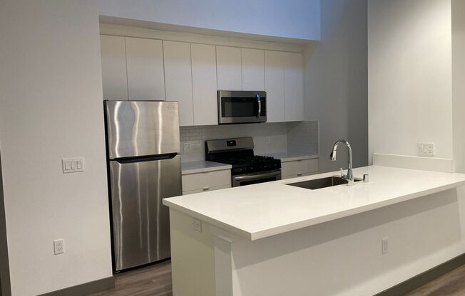 161 S. NORMANDIE AVE