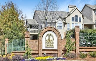 Beautiful Updated 2BR/2BA Condo Near Beltline