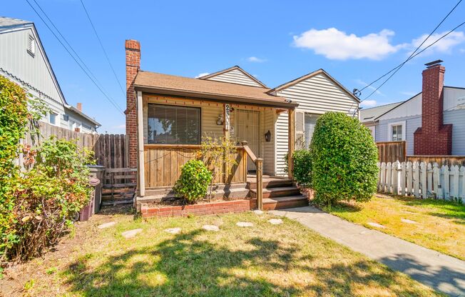 Charming Oakland Oasis with Detached Workshop & Ample Storage - Bordering San Leandro!