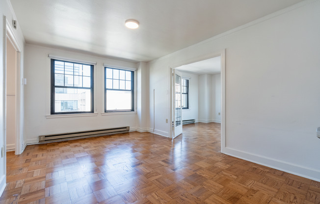1 bed, 1 bath, 760 sqft, $2,200, Unit 501