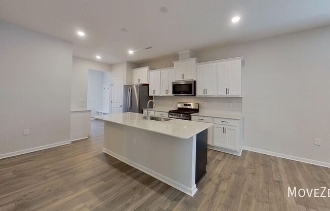 553 HAYWOOD GLN DR
