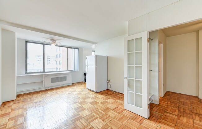 Charming & Bright Junior One Bedroom at River Place North