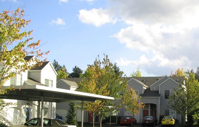 3 beds, 2 baths, 1,322 sqft, $2,350, Unit 6