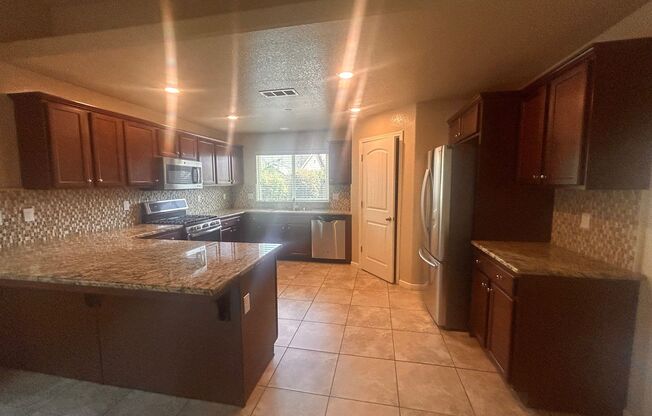 Beautiful home for rent in Tulare, CA!