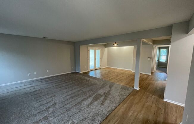 2 beds, 1 bath, $1,595