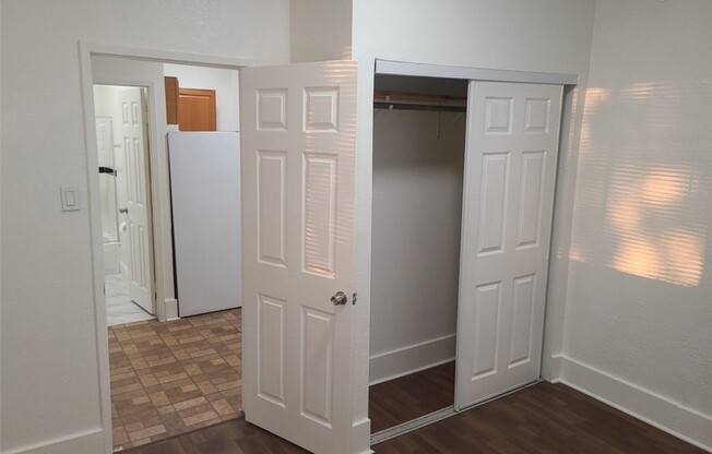 127 N BURLINGTON AVE