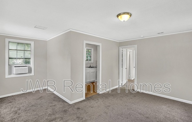 533 27 ST W