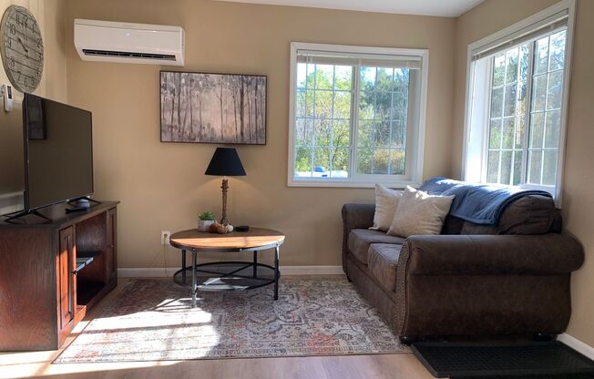 1 bed, 1 bath, $950, Unit 7D