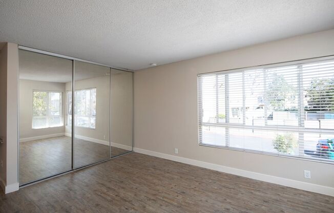 Studio, 1 bath, $2,195, Unit 25-12