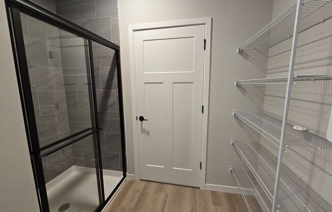 1 bed, 1 bath, 800 sqft, $1,750, Unit 8421-119