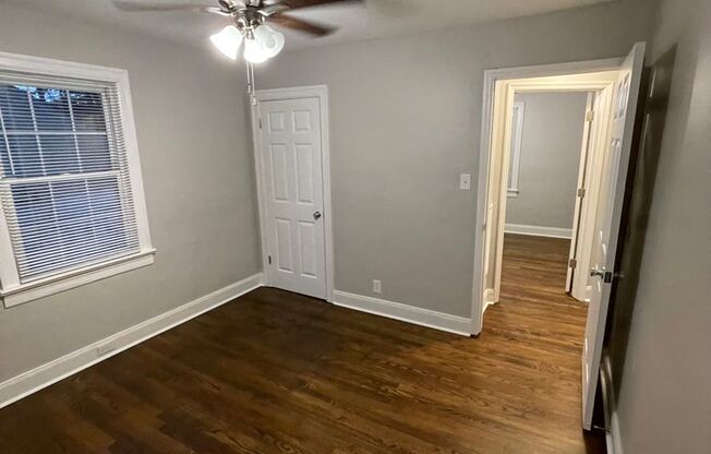 2 beds, 1 bath, $1,150