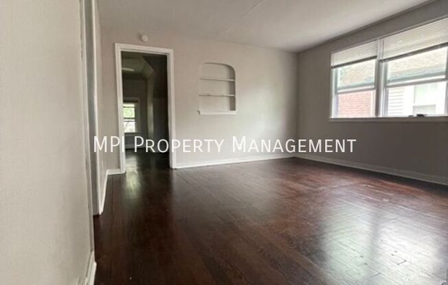 4962 A W MEDFORD AVE