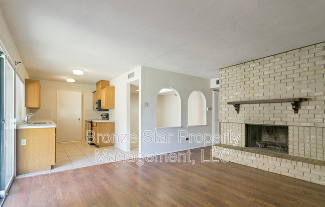 1429 WHITEHALL DR