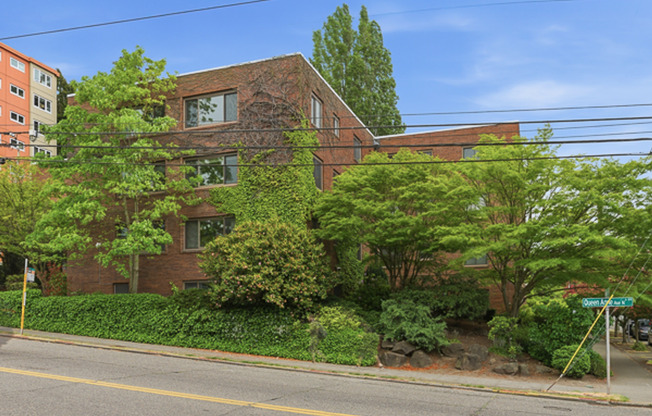The Highland Arms Apartments