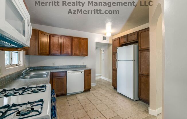 2 beds, 1 bath, 936 sqft, $1,395, Unit 3001