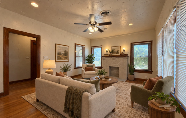 AVAILABLE NOW 3 BED 2 BATH HOME IN FORT WORTH