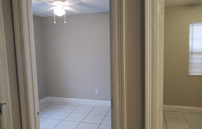 4 beds, 1 bath, $1,700