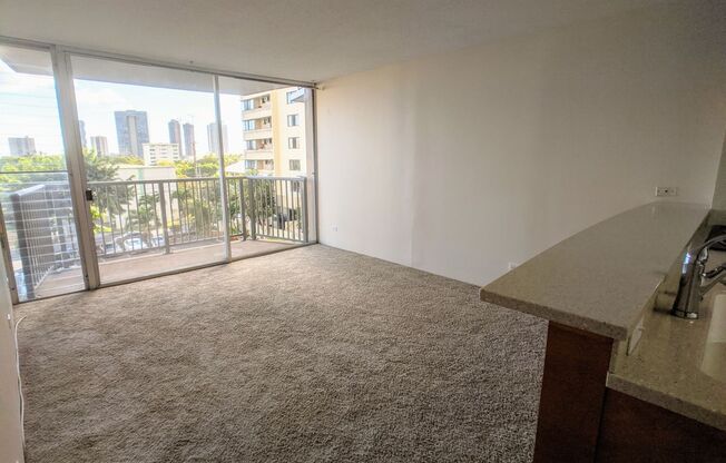 Convenient Makiki 1-bed, 1-bath, 1 parking recently remodeled, near UH Manoa, Safeway