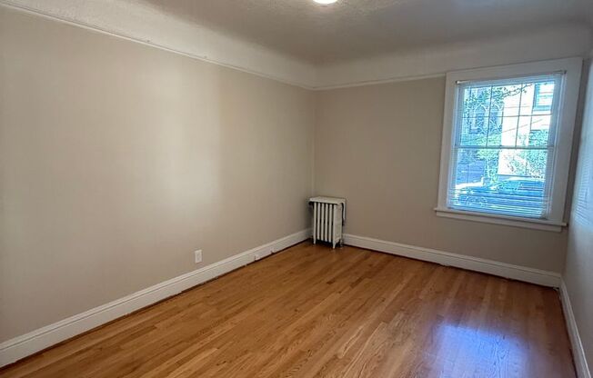 1 bed, 1 bath, 774 sqft, $1,525, Unit 201