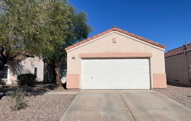 988 SKYFOREST DR