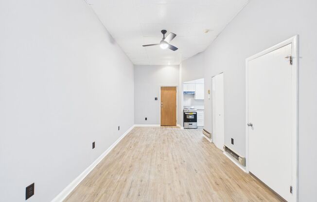 Studio, 1 bath, 310 sqft, $995, Unit 105