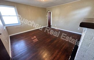 2 beds, 1 bath, $1,245