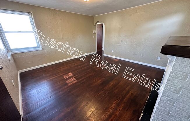 2 beds, 1 bath, $1,245