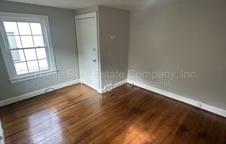 2 beds, 1 bath, $1,095