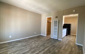 Studio, 1 bath, $1,550, Unit 13