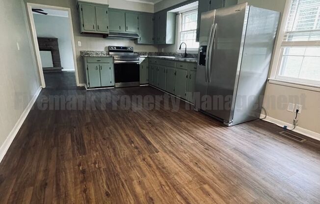 3 beds, 1 bath, $1,400