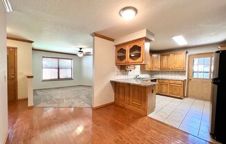 4 beds, 3 baths, $2,000