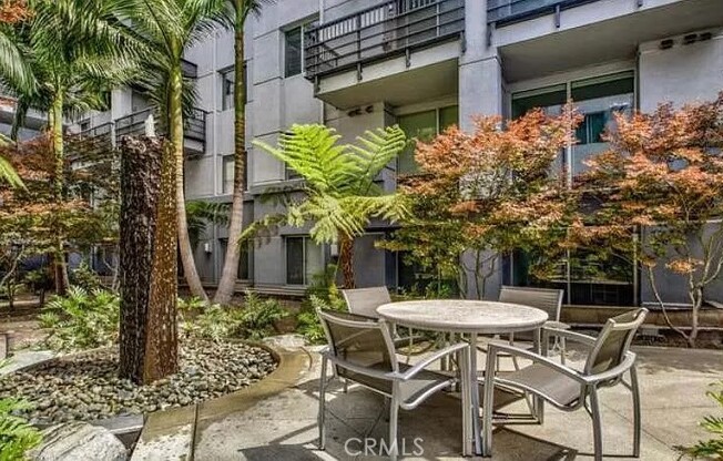 2 beds, 2 baths, 1,240 sqft, $3,750, Unit 450