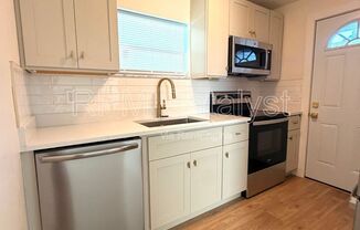 6905 1/2 N DUNCAN AVE