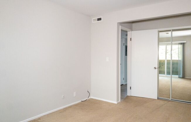 2 beds, 1 bath, $2,725, Unit #11