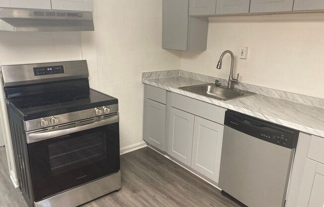 1 bed, 1 bath, 700 sqft, $1,199, Unit 40-B