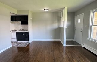 1 bed, 1 bath, $1,000, Unit 25